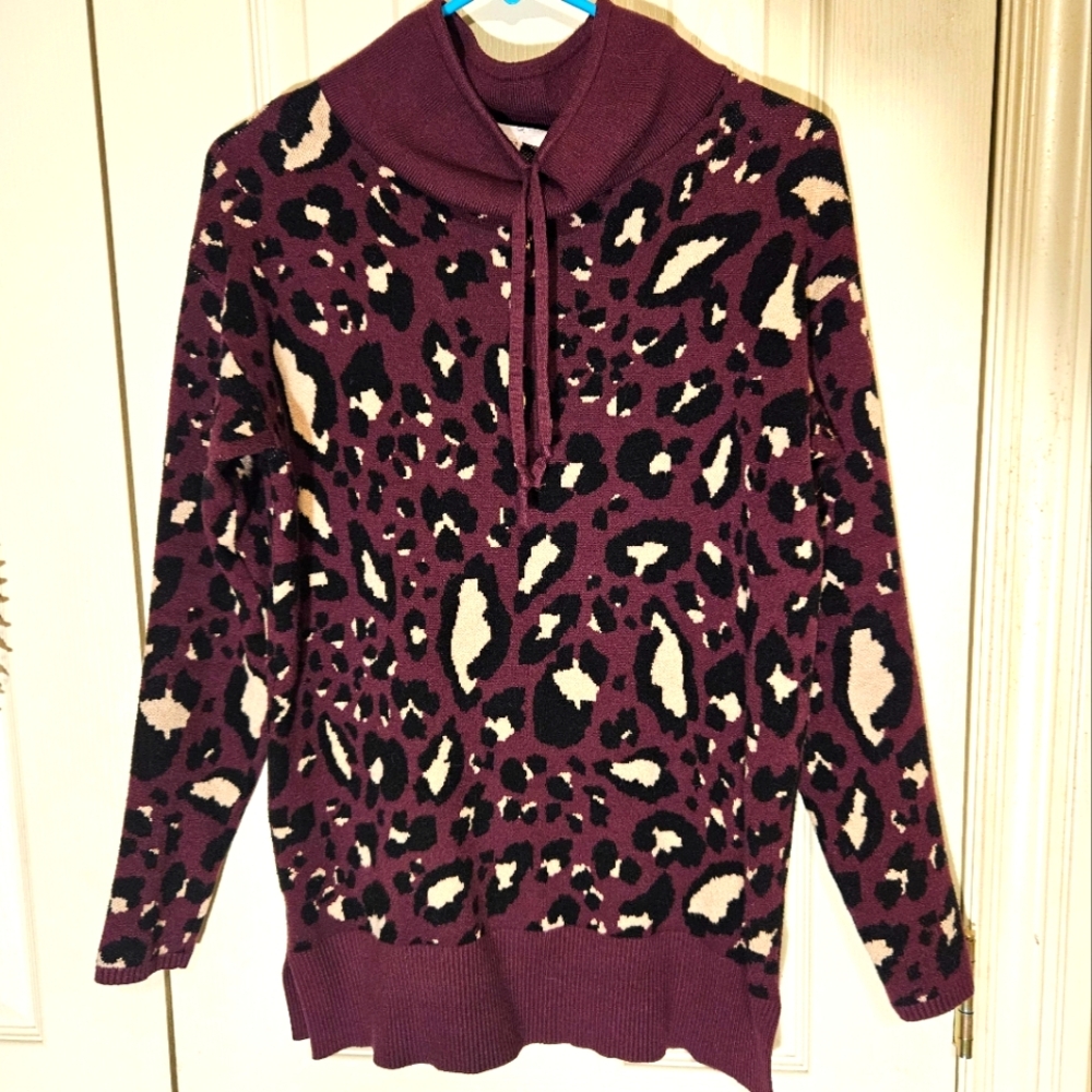 Lou & Grey Leopard Print Sweater Cowl Neck